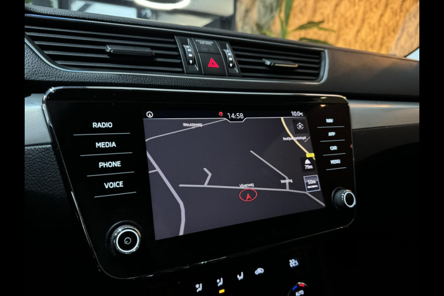 Škoda Superb Combi 1.4 TSI ACT Style Garantie Led Xenon Multimedia Cruise Control Rijklaar
