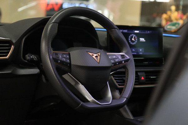CUPRA Leon 1.4 e-Hybrid VZ Performance /STOELV/SFEERV/CARPLAY/CAM/VOL