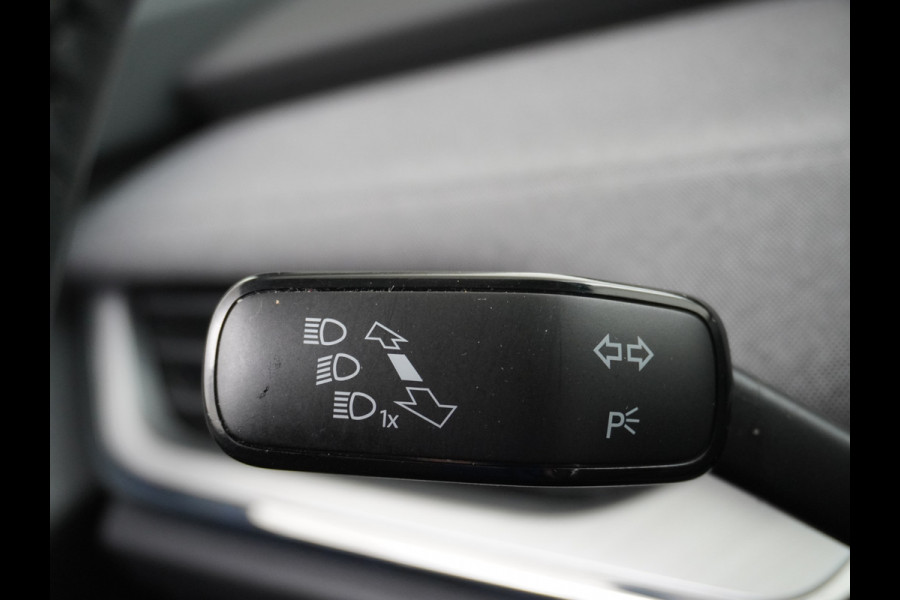 Škoda ENYAQ iV 60 Navi Ecc Adaptieve Cruise Control CameraApple Carplay Android Keyless Led Pdc DabBusiness Edition Plus Stoelverwarming Bluetooth Dodehoek detector Draadloze tel.lader Rijstrooksensor Regen-Lichtsensor Origineel Nederlandse 1e Eigenaar Auto nieuwprijs €51.910,-