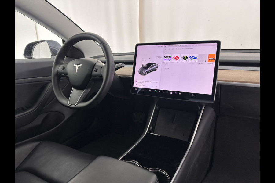 Tesla Model 3 Standard RWD Plus 60 kWh [ 3-Fase ] (INCL-BTW) Aut. *PANO | AUTO-PILOT | NAPPA-LEATHER | KEYLESS | FULL-LED | MEMORY-PACK | SURROUND-VIEW | DAB | CARPLAY | DIGI-COCKPIT | LANE-ASSIST | HEATED-COMFORT-SEATS | 19"ALU*