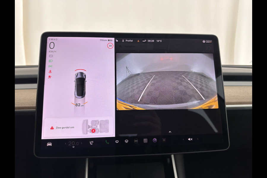 Tesla Model 3 Standard RWD Plus 60 kWh [ 3-Fase ] (INCL-BTW) Aut. *PANO | AUTO-PILOT | NAPPA-LEATHER | KEYLESS | FULL-LED | MEMORY-PACK | SURROUND-VIEW | DAB | CARPLAY | DIGI-COCKPIT | LANE-ASSIST | HEATED-COMFORT-SEATS | 19"ALU*