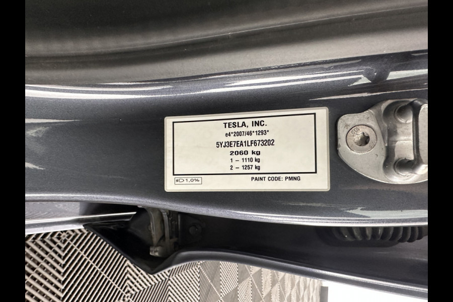 Tesla Model 3 Standard RWD Plus 60 kWh [ 3-Fase ] (INCL-BTW) Aut. *PANO | AUTO-PILOT | NAPPA-LEATHER | KEYLESS | FULL-LED | MEMORY-PACK | SURROUND-VIEW | DAB | CARPLAY | DIGI-COCKPIT | LANE-ASSIST | HEATED-COMFORT-SEATS | 19"ALU*