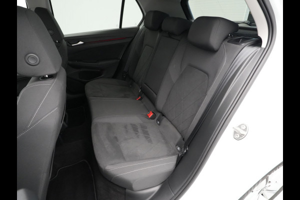 Volkswagen Golf 1.0 TSI 110pk Life Business Navigatie Memory Stoelverwarming Acc