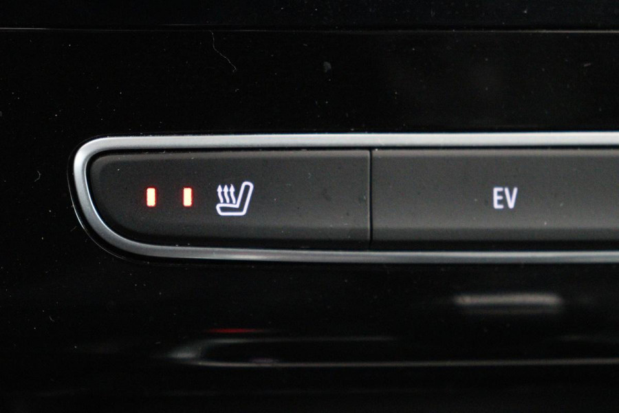 Renault Mégane 1.6 E-Tech Plug-In Hybrid Business Edition One | Head-Up | Leder | Stoel & stuurverwarming | Camera | BOSE Sound | Keyless | Navigatie | Full LED