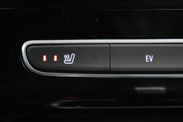 Renault Mégane 1.6 E-Tech Plug-In Hybrid Business Edition One | Head-Up | Leder | Stoel & stuurverwarming | Camera | BOSE Sound | Keyless | Navigatie | Full LED