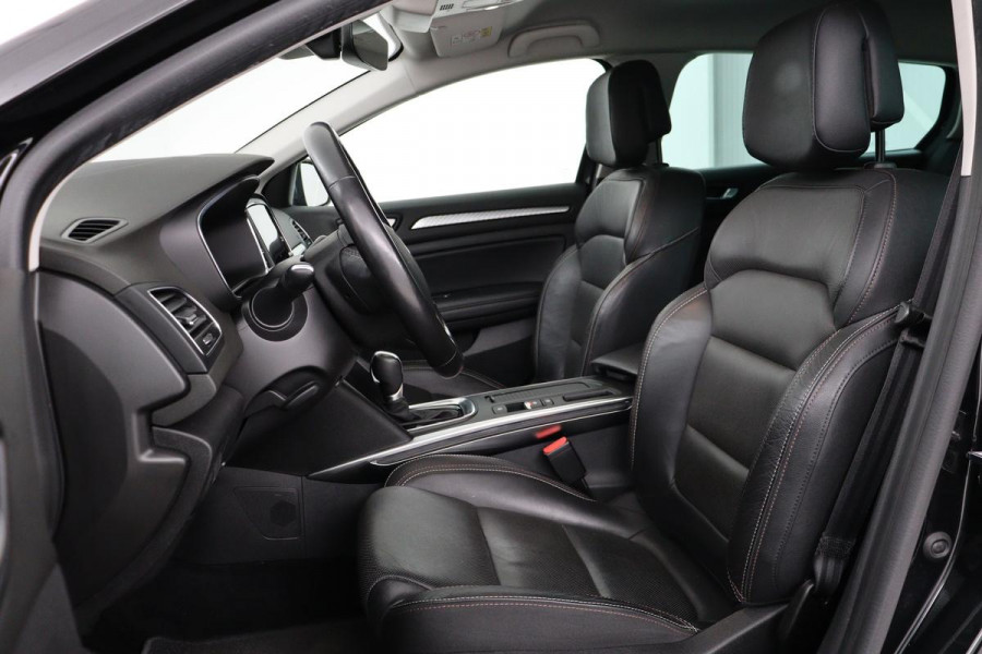 Renault Mégane 1.6 E-Tech Plug-In Hybrid Business Edition One | Head-Up | Leder | Stoel & stuurverwarming | Camera | BOSE Sound | Keyless | Navigatie | Full LED