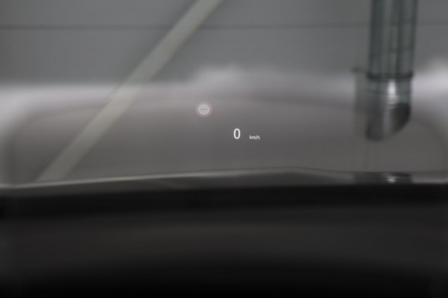 Renault Mégane 1.6 E-Tech Plug-In Hybrid Business Edition One | Head-Up | Leder | Stoel & stuurverwarming | Camera | BOSE Sound | Keyless | Navigatie | Full LED