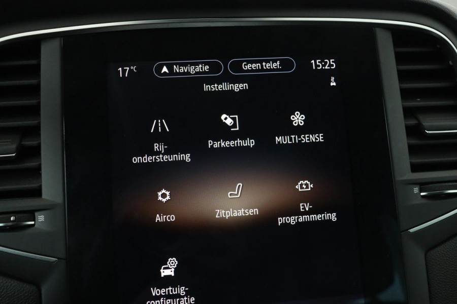 Renault Mégane 1.6 E-Tech Plug-In Hybrid Business Edition One | Head-Up | Leder | Stoel & stuurverwarming | Camera | BOSE Sound | Keyless | Navigatie | Full LED