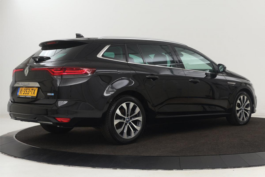 Renault Mégane 1.6 E-Tech Plug-In Hybrid Business Edition One | Head-Up | Leder | Stoel & stuurverwarming | Camera | BOSE Sound | Keyless | Navigatie | Full LED