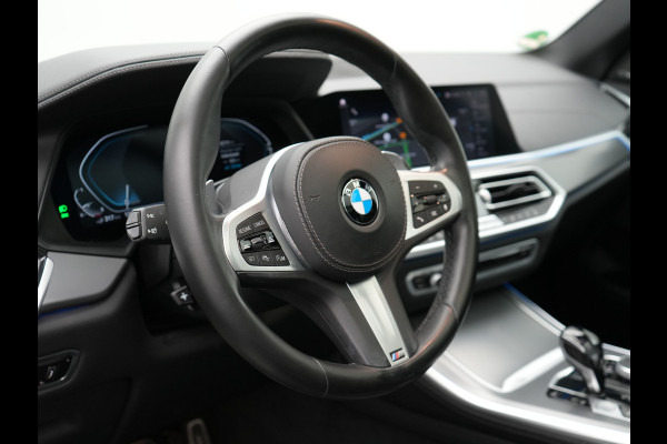 BMW X5 xDrive45e M Sport Plug In Hybrid 394pk Dealer O.H. PHEV | Panodak | Luchtvering | Lederen Sporstoelen Memory & Massage | Stoelventilatie | Harman Kardon | Head Up | Navigatie | Apple Carplay | Sfeerverlichting | Laser LED | DAB |