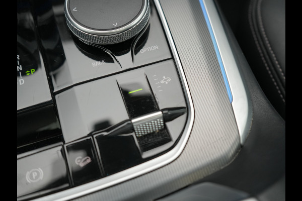BMW X5 xDrive45e M Sport Plug In Hybrid 394pk Dealer O.H. PHEV | Panodak | Luchtvering | Lederen Sporstoelen Memory & Massage | Stoelventilatie | Harman Kardon | Head Up | Navigatie | Apple Carplay | Sfeerverlichting | Laser LED | DAB |