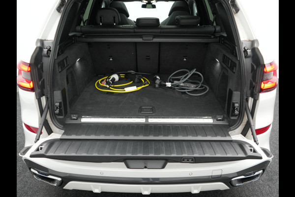 BMW X5 xDrive45e M Sport Plug In Hybrid 394pk Dealer O.H. PHEV | Panodak | Luchtvering | Lederen Sporstoelen Memory & Massage | Stoelventilatie | Harman Kardon | Head Up | Navigatie | Apple Carplay | Sfeerverlichting | Laser LED | DAB |