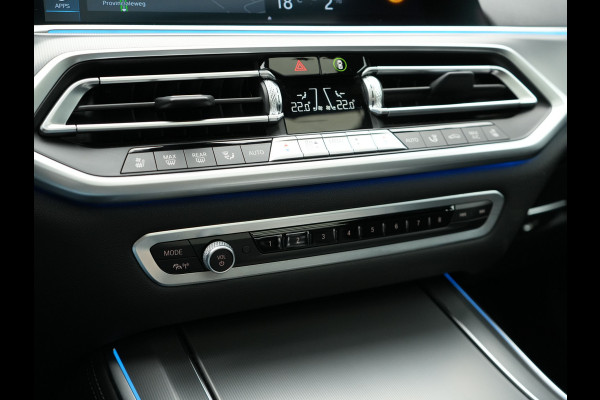 BMW X5 xDrive45e M Sport Plug In Hybrid 394pk Dealer O.H. PHEV | Panodak | Luchtvering | Lederen Sporstoelen Memory & Massage | Stoelventilatie | Harman Kardon | Head Up | Navigatie | Apple Carplay | Sfeerverlichting | Laser LED | DAB |