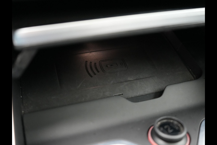 BMW X5 xDrive45e M Sport Plug In Hybrid 394pk Dealer O.H. PHEV | Panodak | Luchtvering | Lederen Sporstoelen Memory & Massage | Stoelventilatie | Harman Kardon | Head Up | Navigatie | Apple Carplay | Sfeerverlichting | Laser LED | DAB |