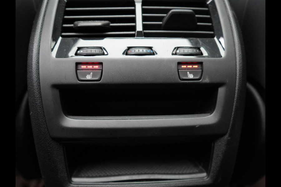BMW X5 xDrive45e M Sport Plug In Hybrid 394pk Dealer O.H. PHEV | Panodak | Luchtvering | Lederen Sporstoelen Memory & Massage | Stoelventilatie | Harman Kardon | Head Up | Navigatie | Apple Carplay | Sfeerverlichting | Laser LED | DAB |