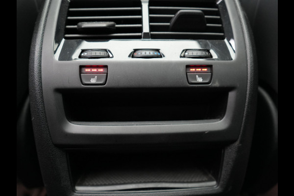 BMW X5 xDrive45e M Sport Plug In Hybrid 394pk Dealer O.H. PHEV | Panodak | Luchtvering | Lederen Sporstoelen Memory & Massage | Stoelventilatie | Harman Kardon | Head Up | Navigatie | Apple Carplay | Sfeerverlichting | Laser LED | DAB |