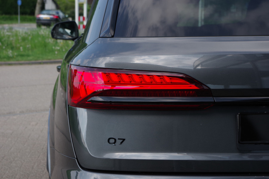 Audi Q7 60 TFSI e 490 PK quattro Pro Line S Competition, Panoramadak, RS-Sportstoelen, Head-Up, Trekhaak