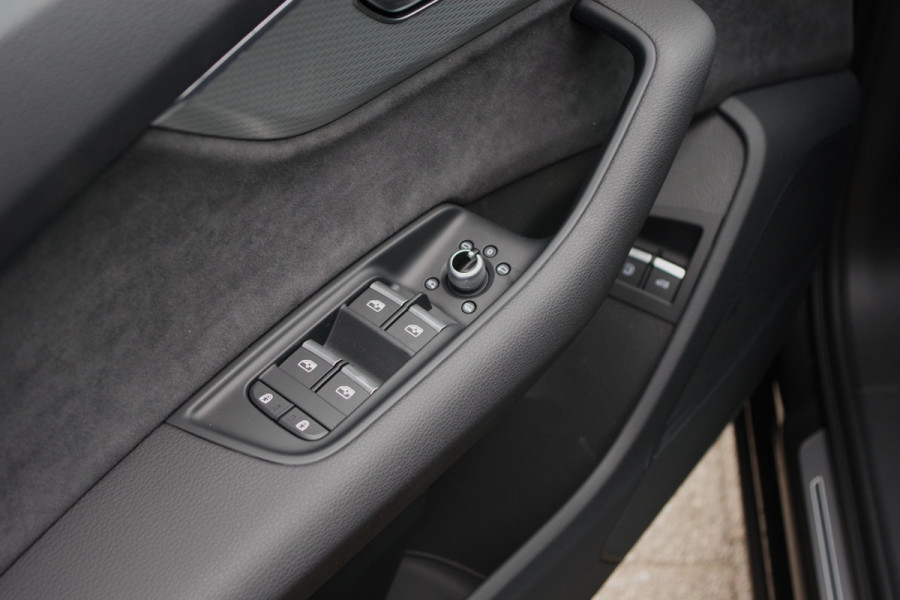 Audi Q7 60 TFSI e 490 PK quattro Pro Line S Competition, Panoramadak, RS-Sportstoelen, Head-Up, Trekhaak