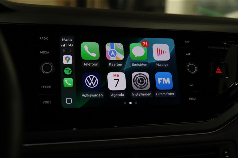 Volkswagen Polo 1.0 TSI 3X R-Line PANO/IQLIGHT/LANEASSIST/VOL