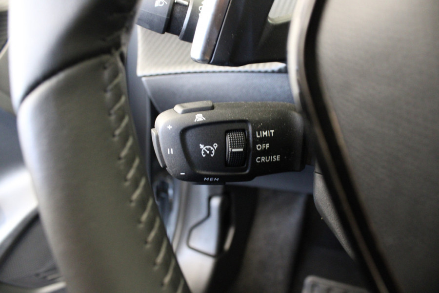 Peugeot 208 1.2 PureTech 100 Allure |ACC|Stoelverwarming|
