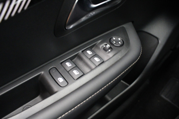 Peugeot 208 1.2 PureTech 100 Allure |ACC|Stoelverwarming|