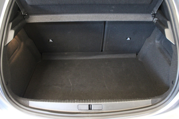 Peugeot 208 1.2 PureTech 100 Allure |ACC|Stoelverwarming|