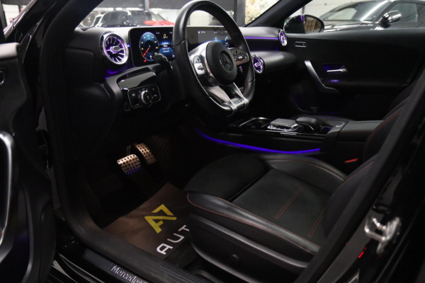 Mercedes-Benz A-Klasse 200 AMG /PANODAK/SFEERV/CAM/MEOMORY/LANE/VOL