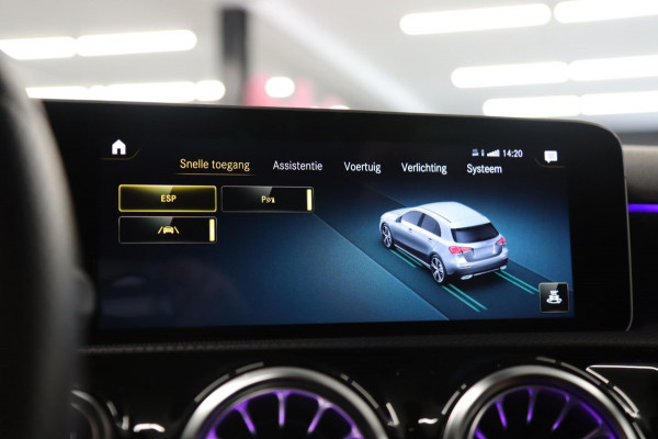 Mercedes-Benz A-Klasse 200 AMG /PANODAK/SFEERV/CAM/MEOMORY/LANE/VOL