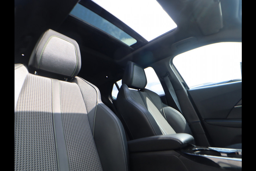 Peugeot 2008 1.2 PureTech GT-Line [APPLE CARPLAY, ANDROID AUTO, KEYLESS, STOELVERW., CAMERA, NIEUWSTAAT]