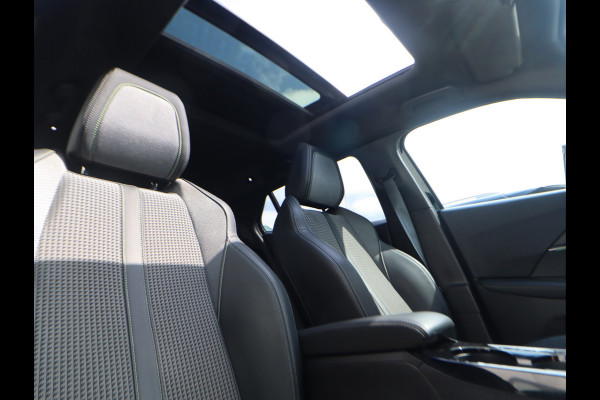 Peugeot 2008 1.2 PureTech GT-Line [APPLE CARPLAY, ANDROID AUTO, KEYLESS, STOELVERW., CAMERA, NIEUWSTAAT]