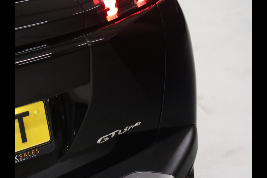Peugeot 2008 1.2 PureTech GT-Line [APPLE CARPLAY, ANDROID AUTO, KEYLESS, STOELVERW., CAMERA, NIEUWSTAAT]