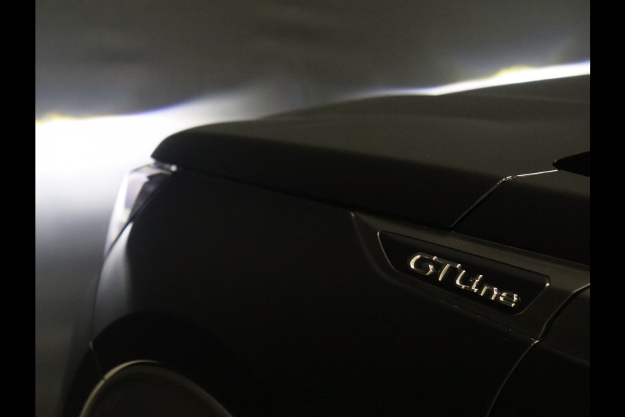 Peugeot 2008 1.2 PureTech GT-Line [APPLE CARPLAY, ANDROID AUTO, KEYLESS, STOELVERW., CAMERA, NIEUWSTAAT]
