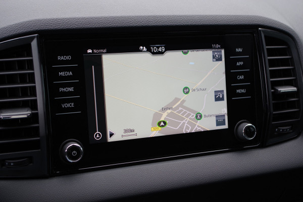 Škoda Karoq 1.5 TSI ACT 150 PK Automaat Sportline BNS, Trekhaak, Panoramadak, Camera, Adap. Cruise Control