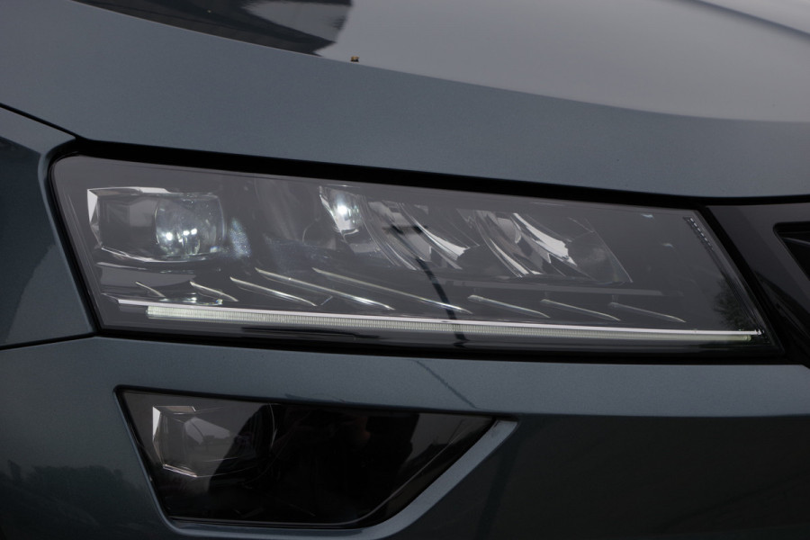 Škoda Karoq 1.5 TSI ACT 150 PK Automaat Sportline BNS, Trekhaak, Panoramadak, Camera, Adap. Cruise Control