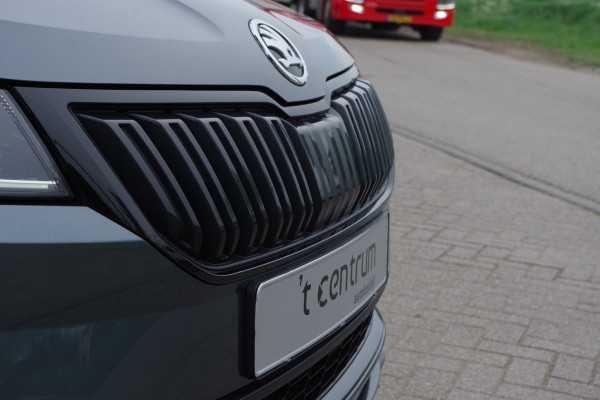 Škoda Karoq 1.5 TSI ACT 150 PK Automaat Sportline BNS, Trekhaak, Panoramadak, Camera, Adap. Cruise Control