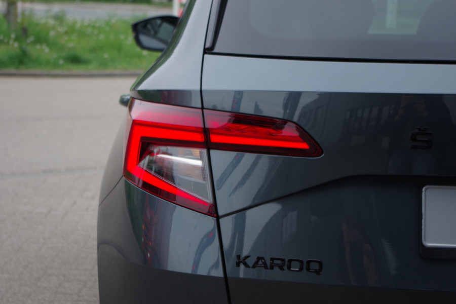 Škoda Karoq 1.5 TSI ACT 150 PK Automaat Sportline BNS, Trekhaak, Panoramadak, Camera, Adap. Cruise Control