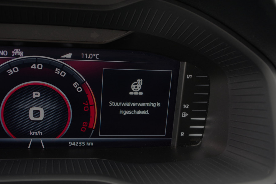 Škoda Karoq 1.5 TSI ACT 150 PK Automaat Sportline BNS, Trekhaak, Panoramadak, Camera, Adap. Cruise Control