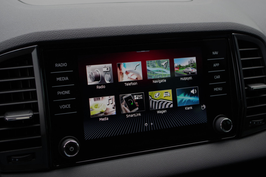 Škoda Karoq 1.5 TSI ACT 150 PK Automaat Sportline BNS, Trekhaak, Panoramadak, Camera, Adap. Cruise Control