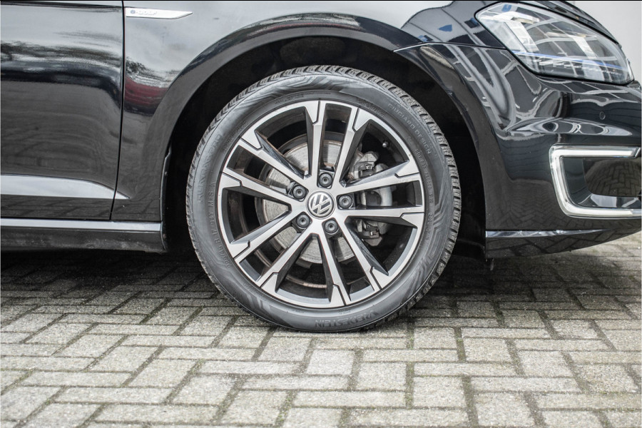 Volkswagen e-Golf | Cruise Control