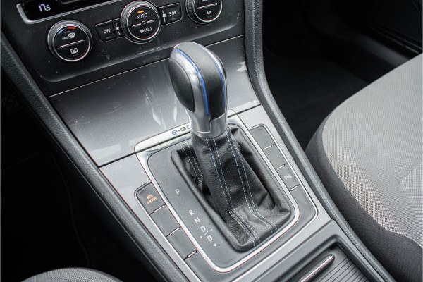 Volkswagen e-Golf | Cruise Control