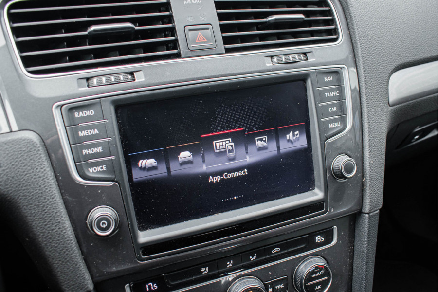 Volkswagen e-Golf | Cruise Control