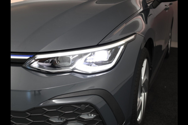 Volkswagen Golf 1.4 eHybrid GTE 245 pk Automaat (DSG) | Navigatie | Panoramadak | Parkeersensoren | Adaptieve cruise control | Stoelverwarming |