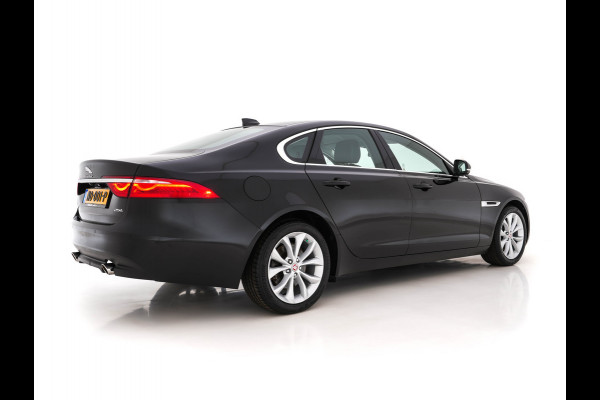 Jaguar XF 2.0 Portfolio Aut. *WINDSOR-FULL-LEATHER | BI-XENON | NAVI-FULLMAP | JAGUAR-AUDIO | CAMERA | COMFORT-SEATS | SHIFT-PADDLES | LANE-ASSIST | KEYLESS | HEATED-SEATS |  ECC | PDC | CRUISE | 18"ALU*