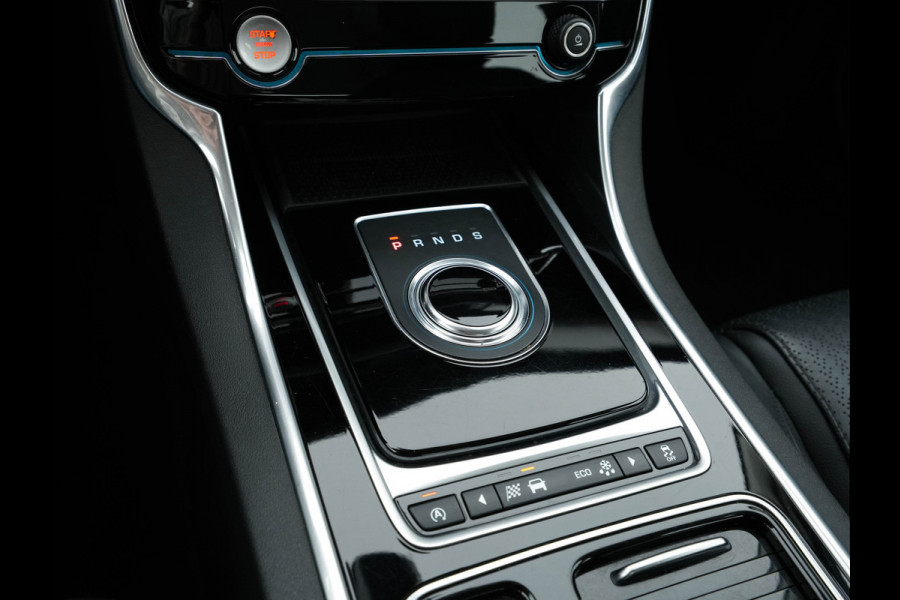 Jaguar XF 2.0 Portfolio Aut. *WINDSOR-FULL-LEATHER | BI-XENON | NAVI-FULLMAP | JAGUAR-AUDIO | CAMERA | COMFORT-SEATS | SHIFT-PADDLES | LANE-ASSIST | KEYLESS | HEATED-SEATS |  ECC | PDC | CRUISE | 18"ALU*