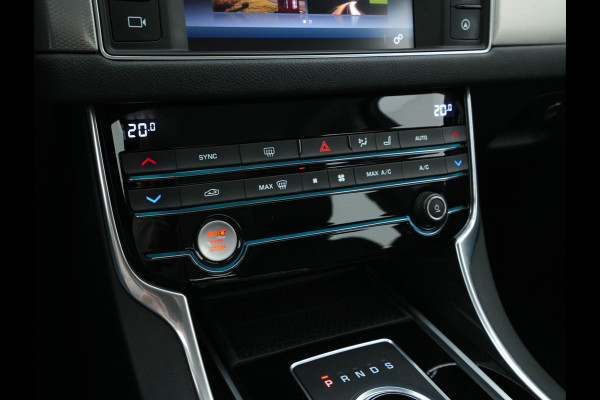 Jaguar XF 2.0 Portfolio Aut. *WINDSOR-FULL-LEATHER | BI-XENON | NAVI-FULLMAP | JAGUAR-AUDIO | CAMERA | COMFORT-SEATS | SHIFT-PADDLES | LANE-ASSIST | KEYLESS | HEATED-SEATS |  ECC | PDC | CRUISE | 18"ALU*