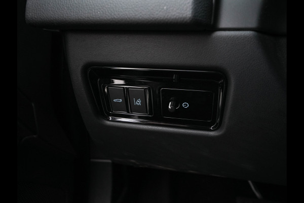 Jaguar XF 2.0 Portfolio Aut. *WINDSOR-FULL-LEATHER | BI-XENON | NAVI-FULLMAP | JAGUAR-AUDIO | CAMERA | COMFORT-SEATS | SHIFT-PADDLES | LANE-ASSIST | KEYLESS | HEATED-SEATS |  ECC | PDC | CRUISE | 18"ALU*