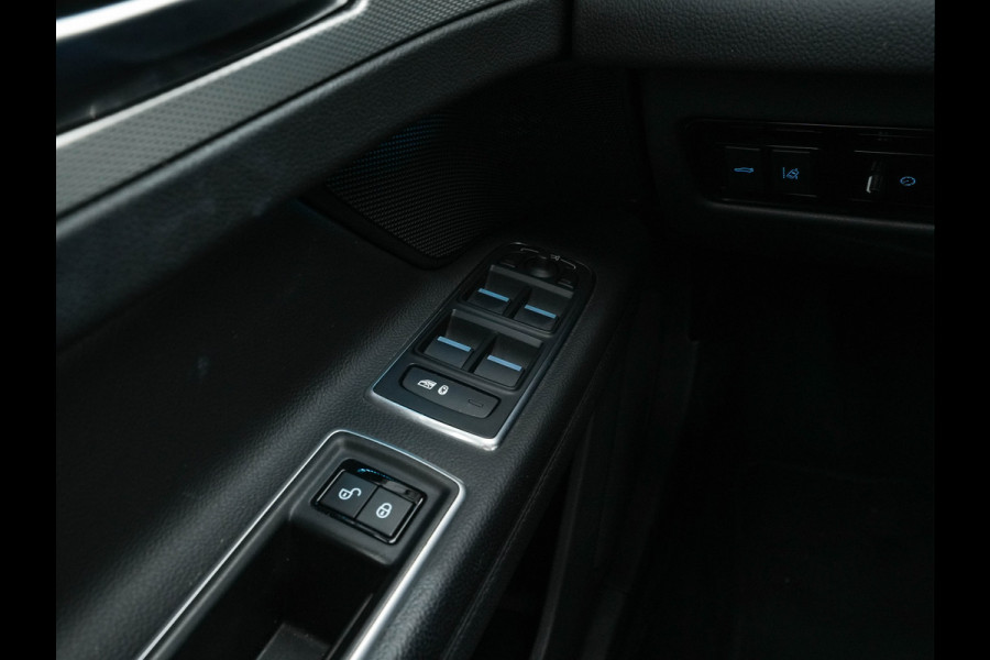 Jaguar XF 2.0 Portfolio Aut. *WINDSOR-FULL-LEATHER | BI-XENON | NAVI-FULLMAP | JAGUAR-AUDIO | CAMERA | COMFORT-SEATS | SHIFT-PADDLES | LANE-ASSIST | KEYLESS | HEATED-SEATS |  ECC | PDC | CRUISE | 18"ALU*