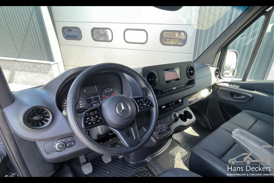 Mercedes-Benz Sprinter 316 L2H2 Zwart MBUX Trekhaak 3500kg 163pk Airco