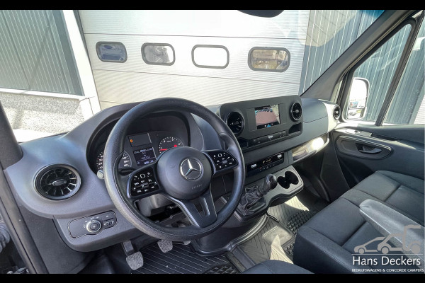 Mercedes-Benz Sprinter 316 L2H2 Zwart MBUX Trekhaak 3500kg 163pk Airco