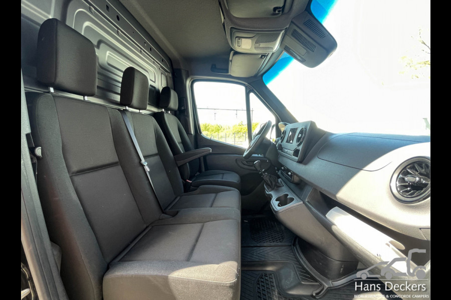 Mercedes-Benz Sprinter 316 L2H2 Zwart MBUX Trekhaak 3500kg 163pk Airco